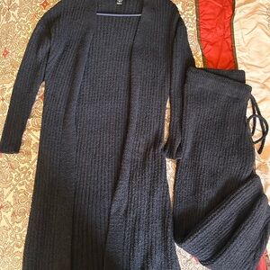 Windsor Black Textured Knit Set women